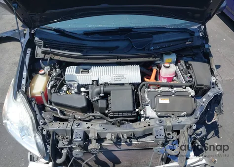 2015 Toyota Prius Two z USA, uszkodzony, nr VIN JTDKN3DU6F0457395